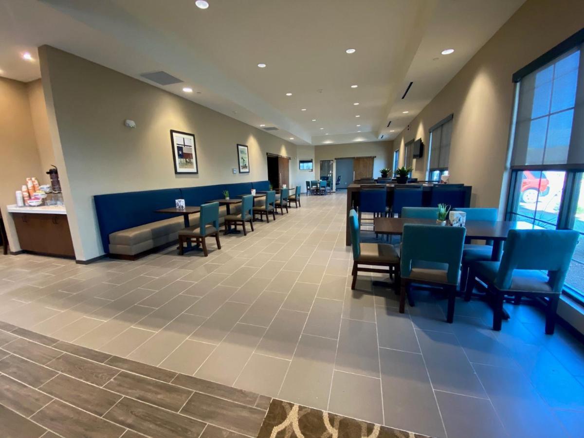 Comfort Suites Midland West Exterior photo